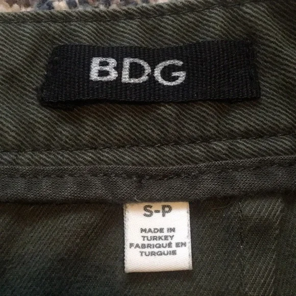 Upcycled patched BDG free people mountaineer camouflage military army camo skirt - Picture 16 of 16